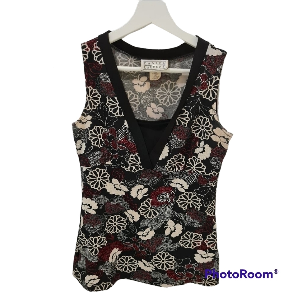 Floral Top - Picture 2 of 5